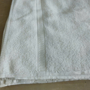 Khăn mặt khách sạn B F bóng 100gr